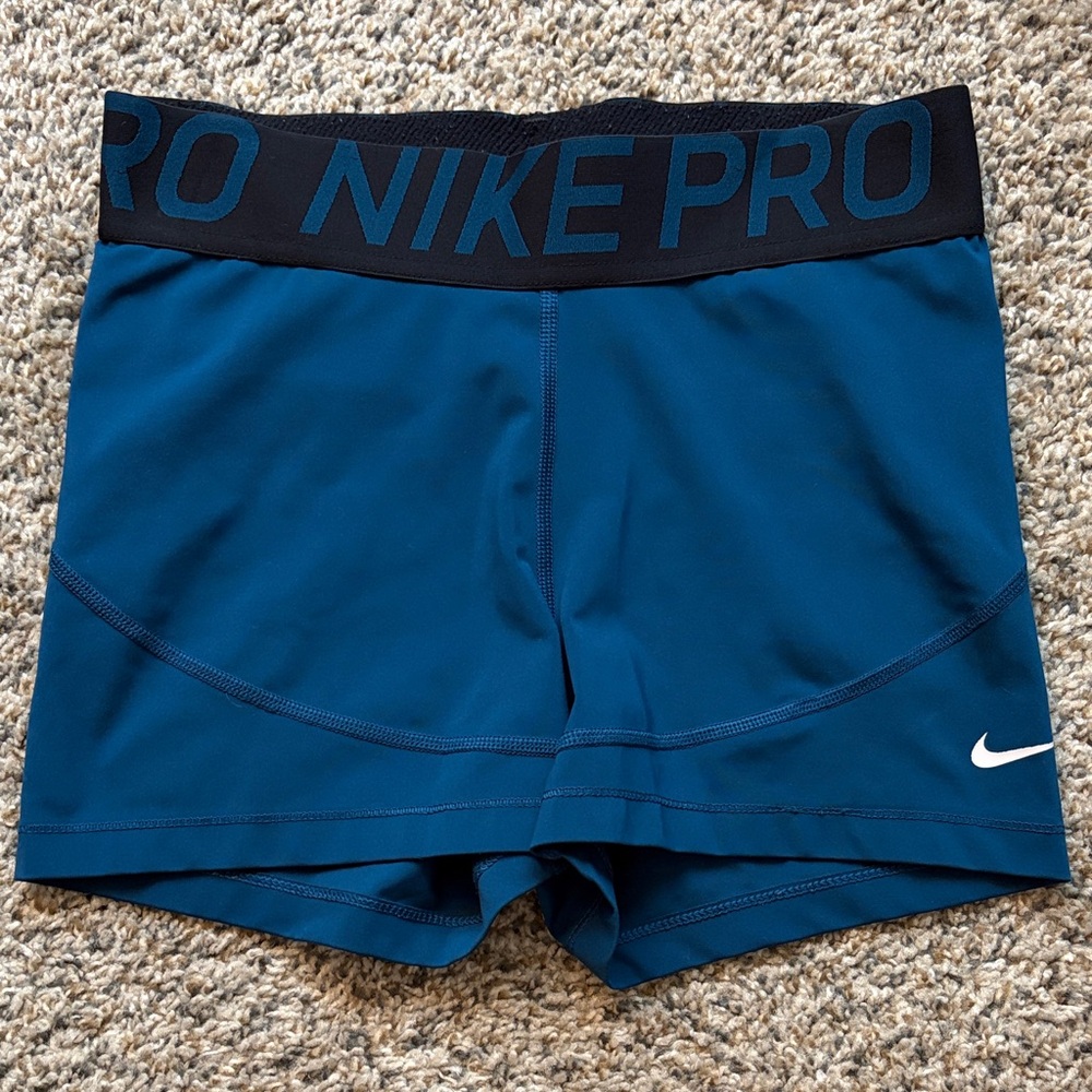 Nike Pro Women’s Shorts